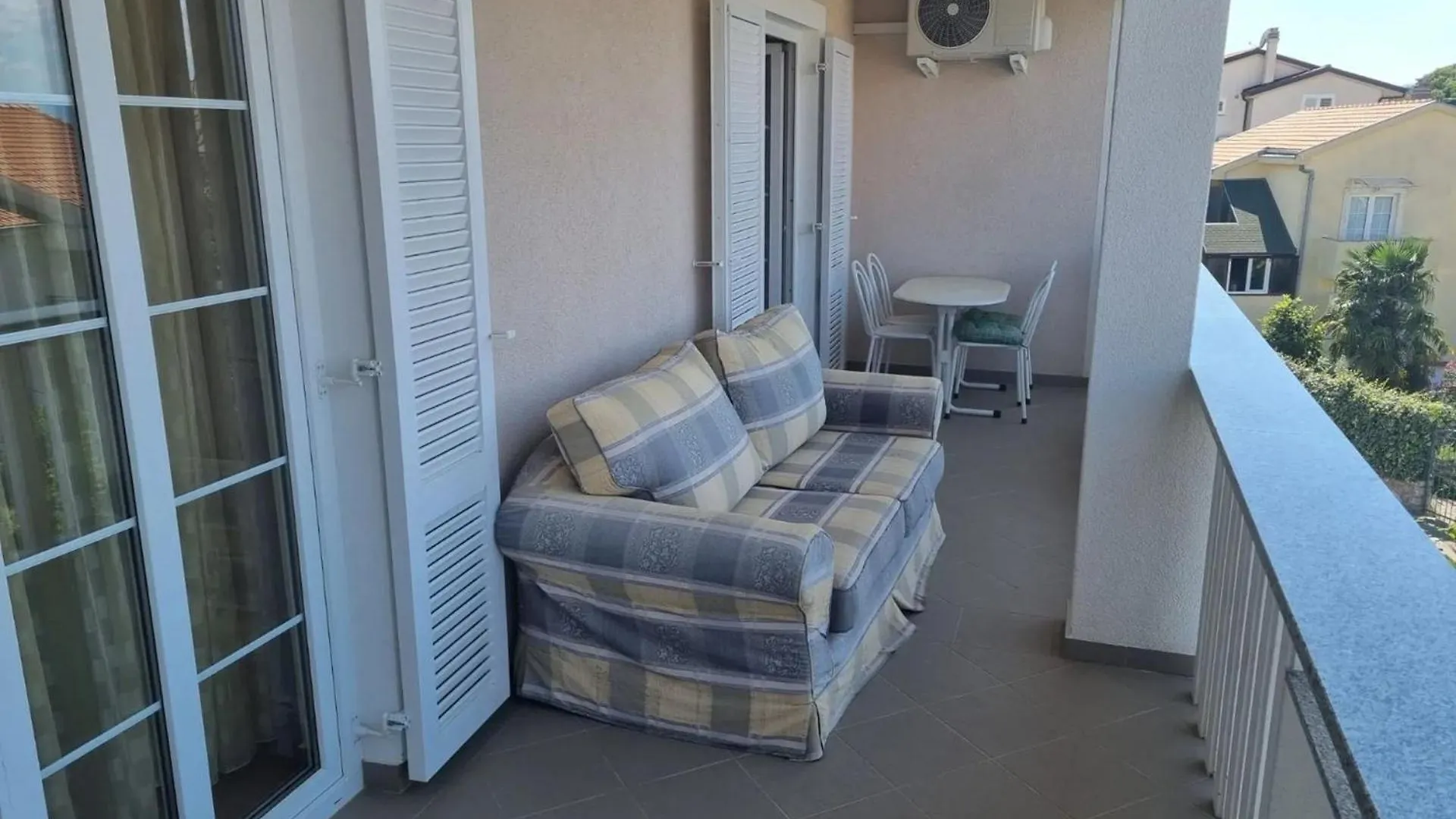 Apartments With A Parking Space Nska, Krk - 21671 Malinska