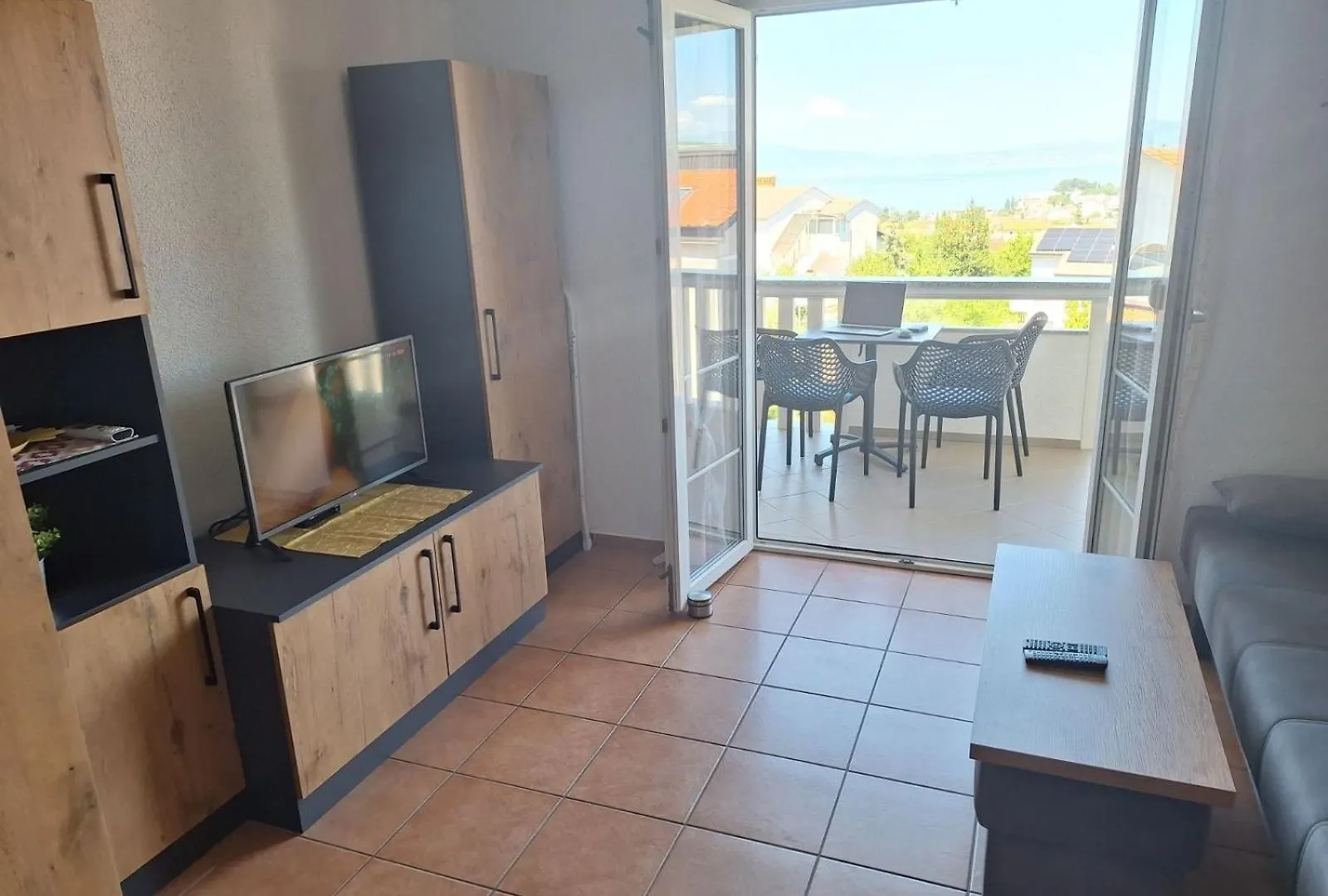 Apartments With A Parking Space Nska, Krk - 21671 مالينسكا